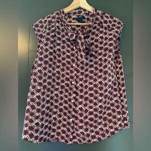 Women's Burgundy and White Patterned Top